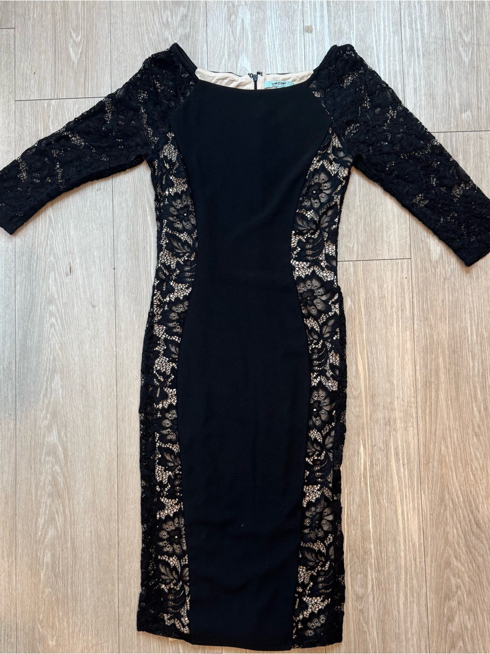 Black Lace-Panel Midi Dress with 3/4 Sleeves